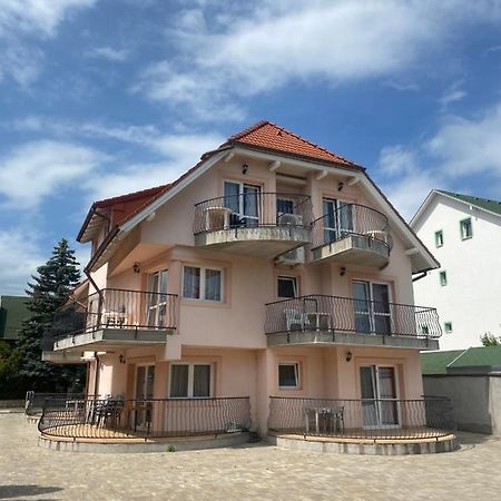 Abigel Apartmanhaz Balatonfüred Exterior foto